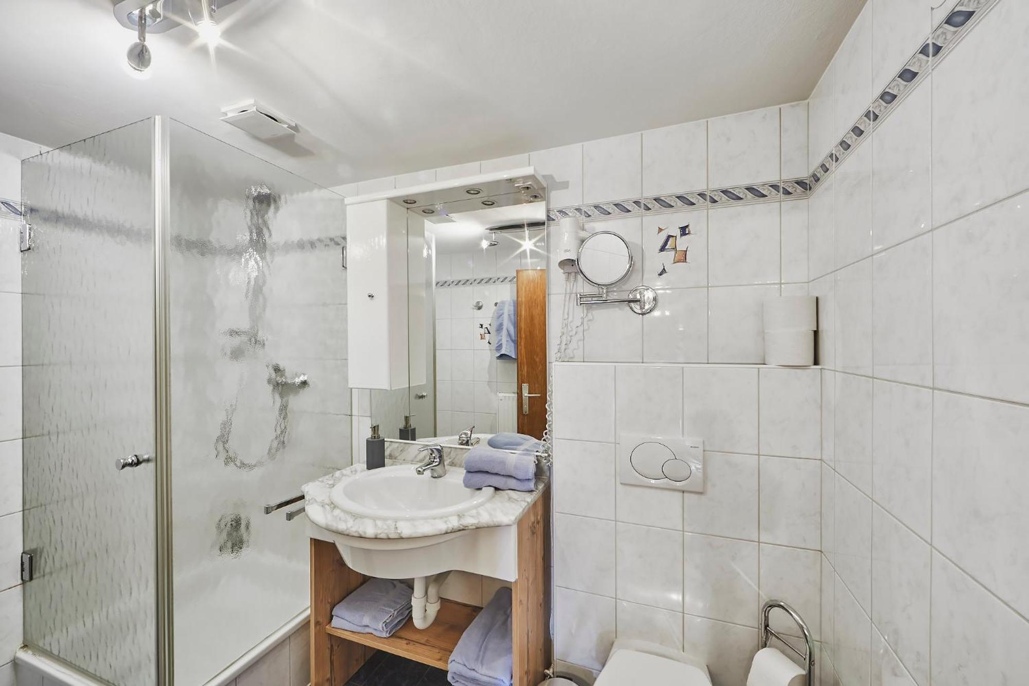 Breitenhof - Haus Breiten Angath エクステリア 写真